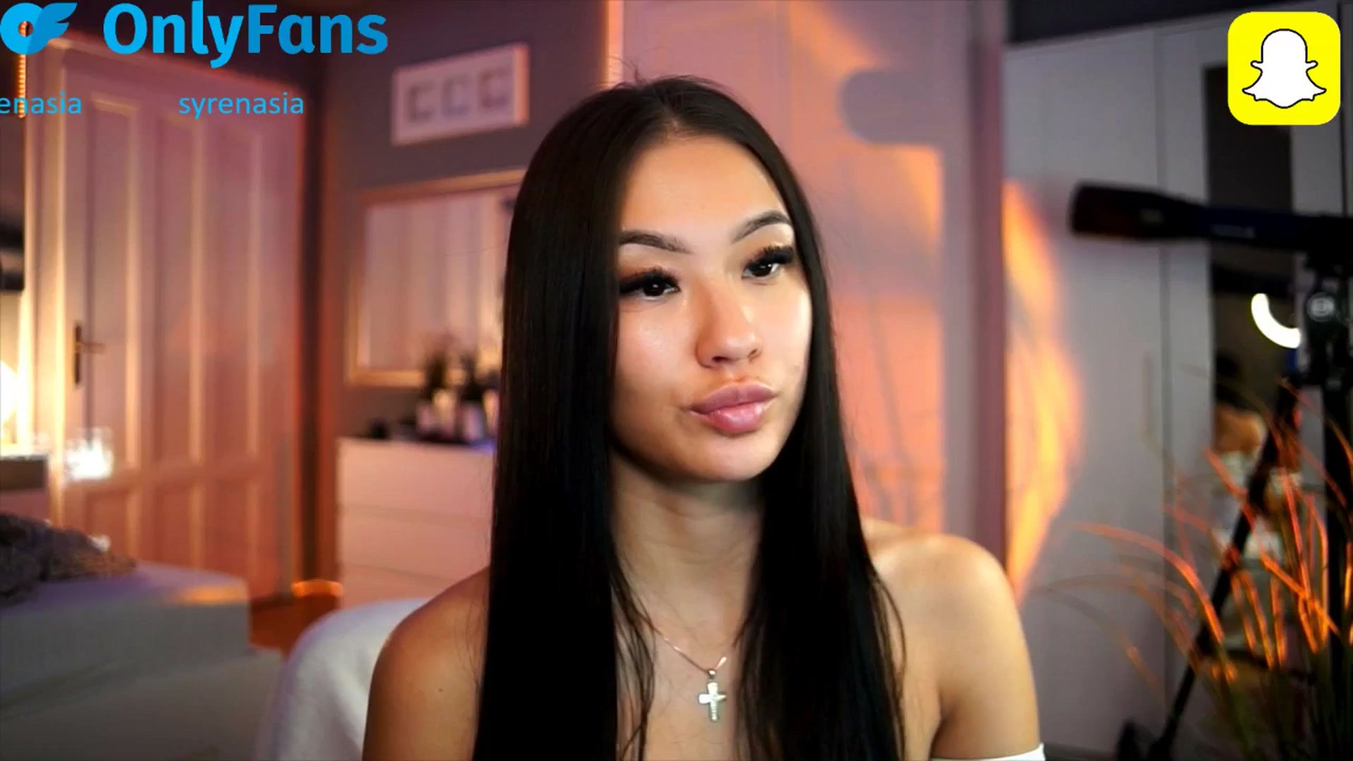 Gallery image thumbnail from MaiStream's myfreecams stream on, 10/19/2025, 13:47 image 5 of 20