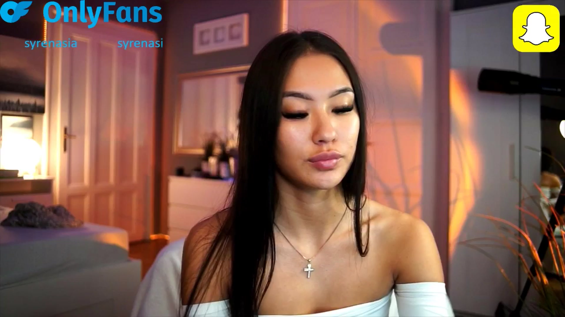 Gallery image thumbnail from MaiStream's myfreecams stream on, 10/19/2025, 17:52 image 6 of 20