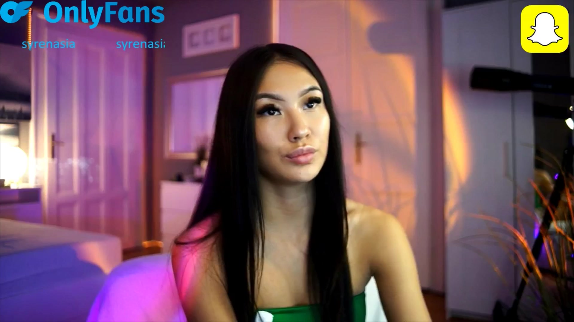 Gallery image thumbnail from MaiStream's myfreecams stream on, 10/22/2025, 13:26 image 13 of 20