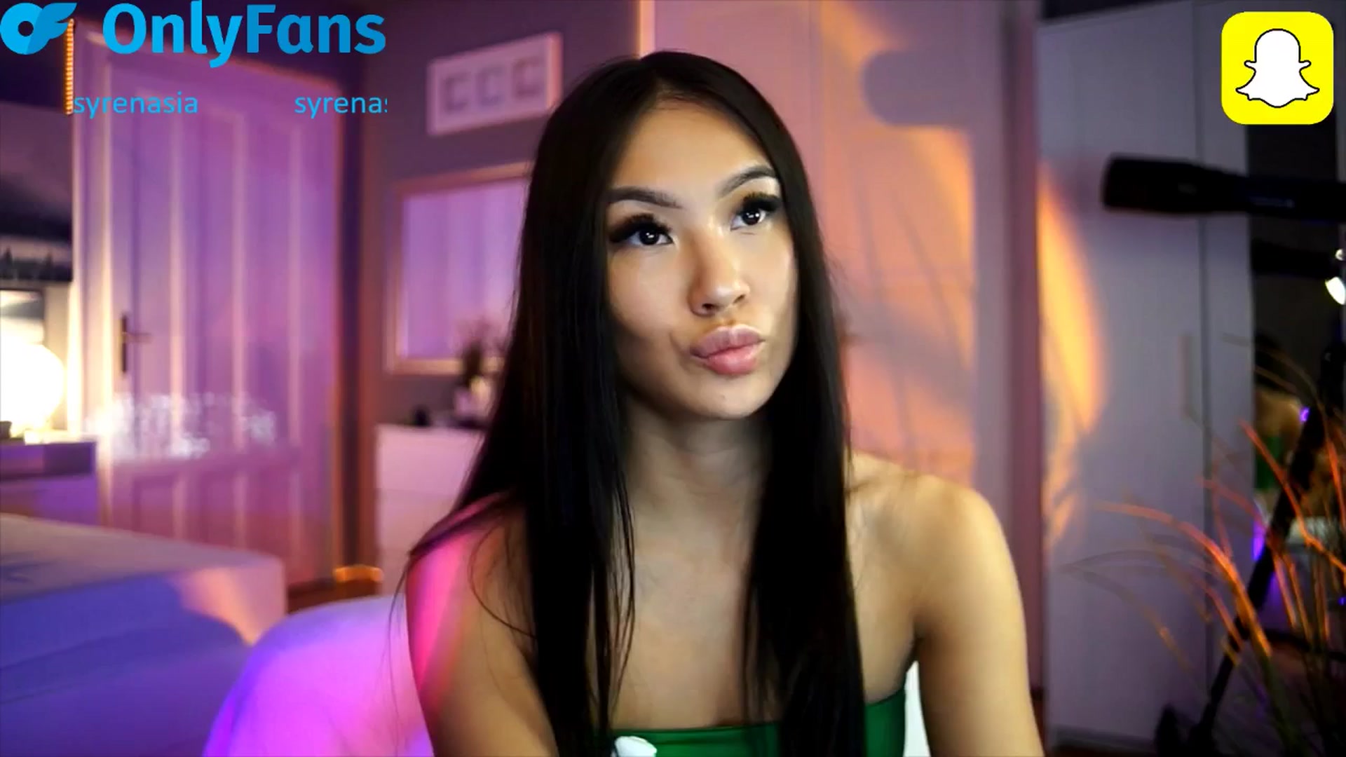 Gallery image thumbnail from MaiStream's myfreecams stream on, 10/22/2025, 13:26 image 3 of 20