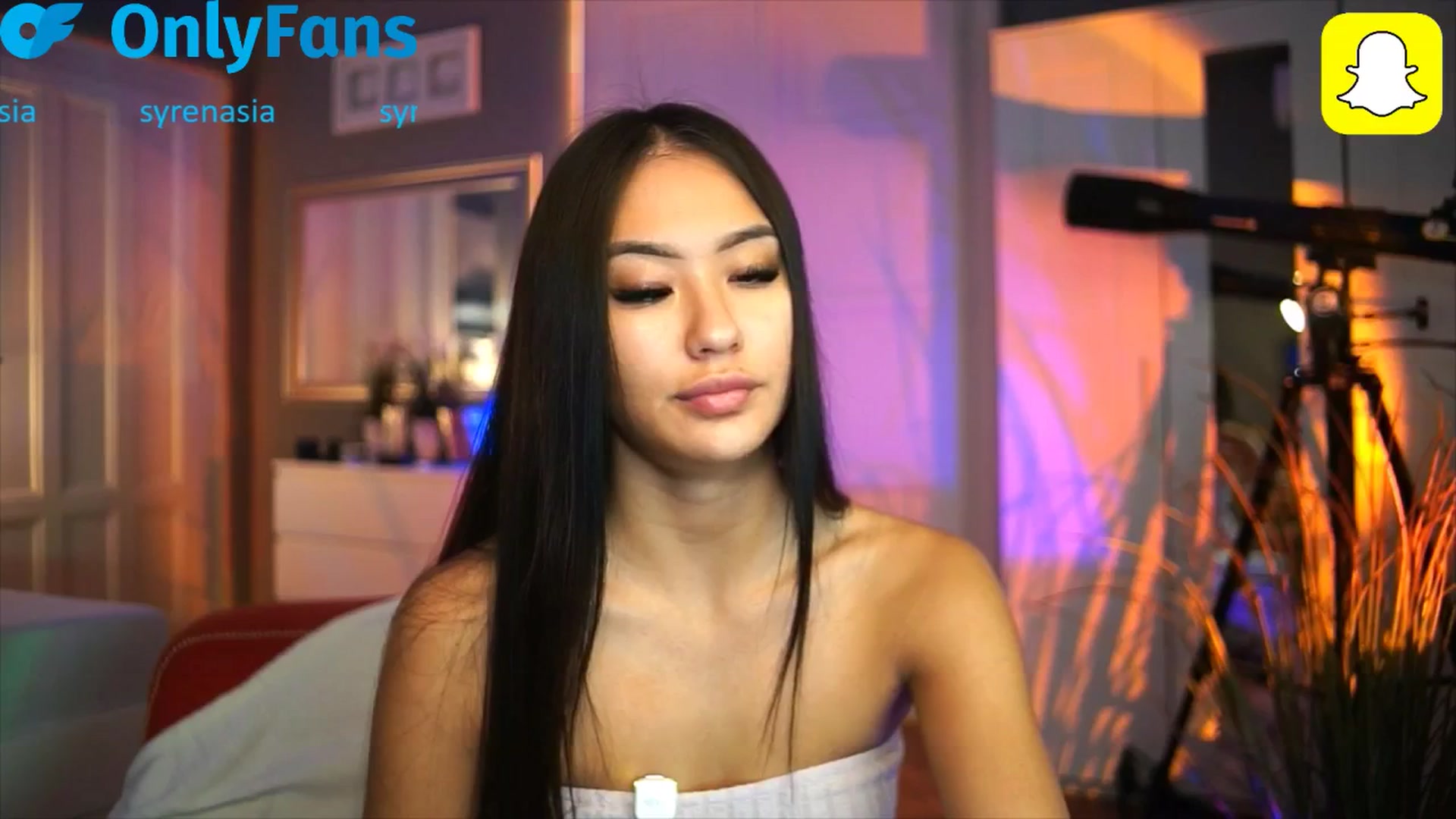 Gallery image thumbnail from MaiStream's myfreecams stream on, 10/25/2025, 15:05 image 4 of 20
