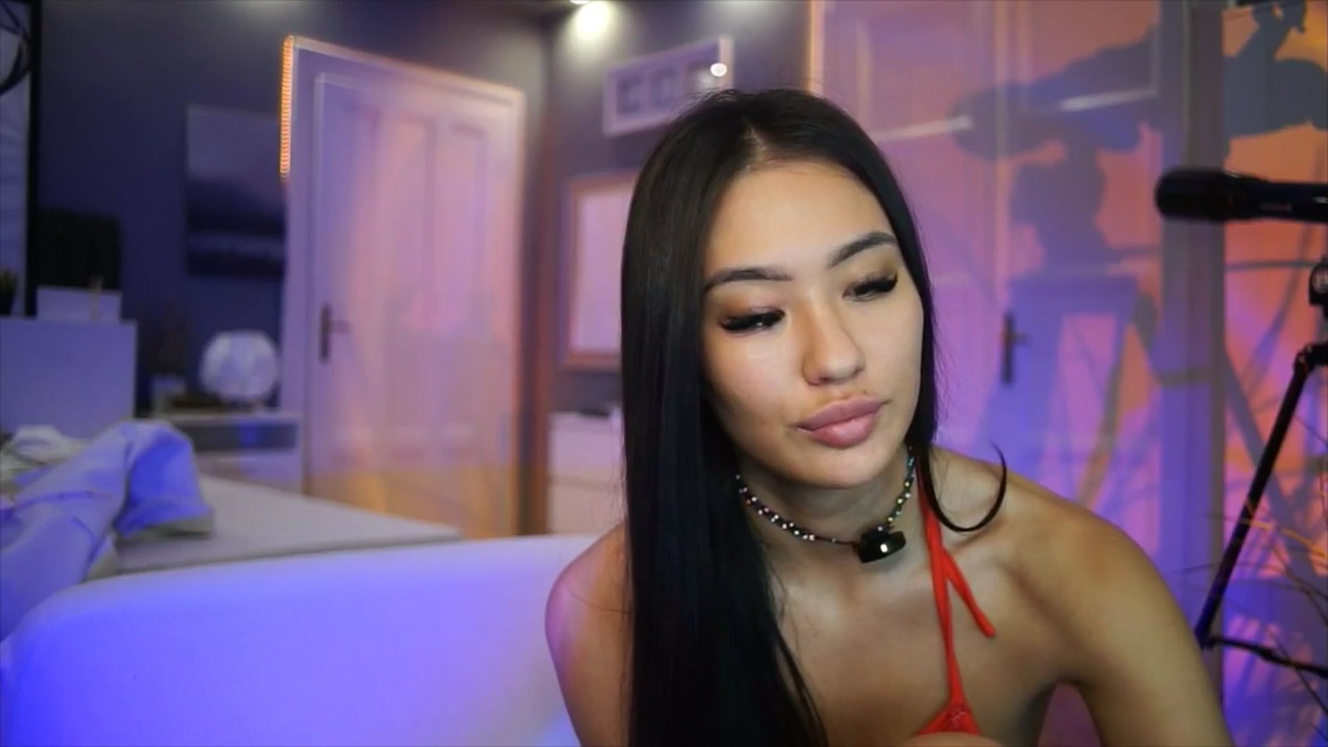 Gallery image thumbnail from MaiStream's myfreecams stream on, 11/02/2025, 22:13 image 18 of 20