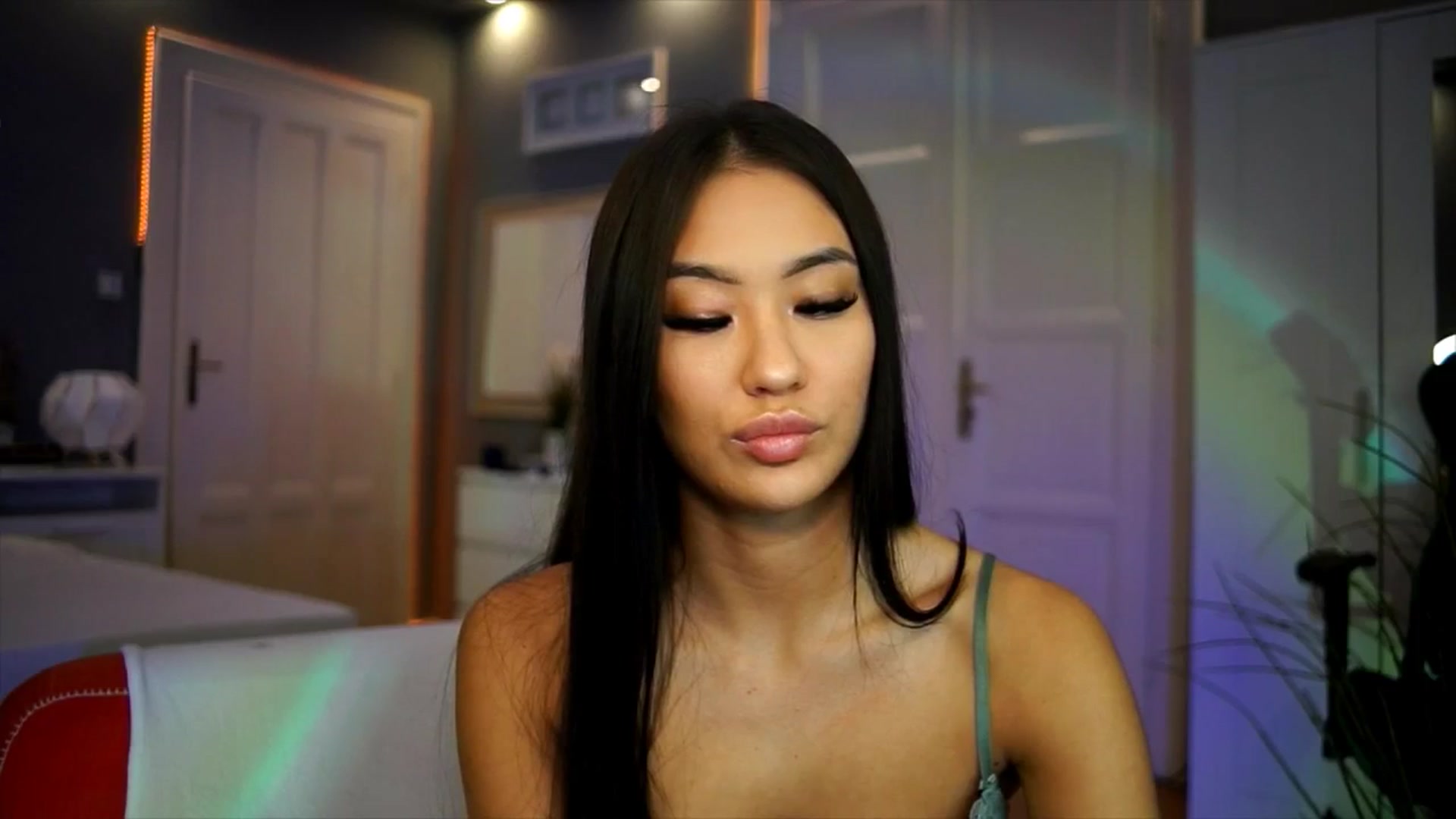 Gallery image thumbnail from MaiStream's myfreecams stream on, 11/06/2025, 19:35 image 13 of 20