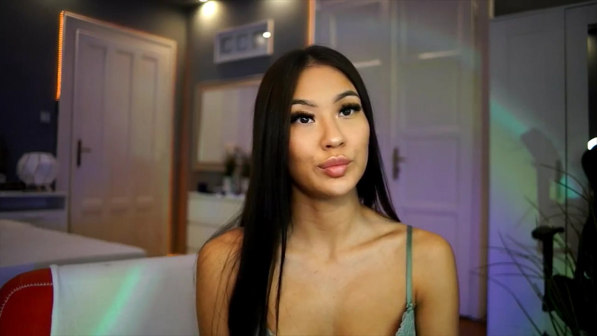 Gallery image thumbnail from MaiStream's myfreecams stream on, 11/06/2025, 19:35 image 17 of 20