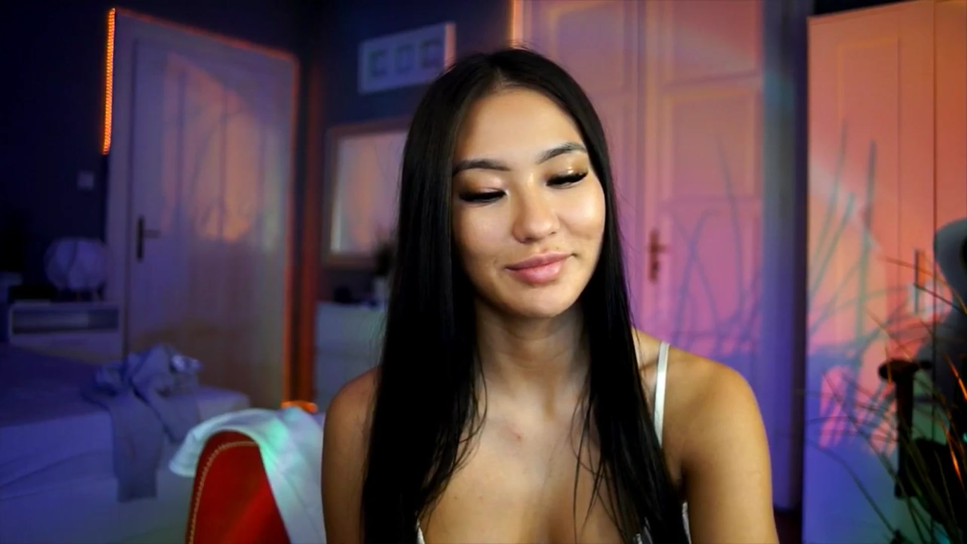Gallery image thumbnail from MaiStream's myfreecams stream on, 11/07/2025, 23:12 image 16 of 20