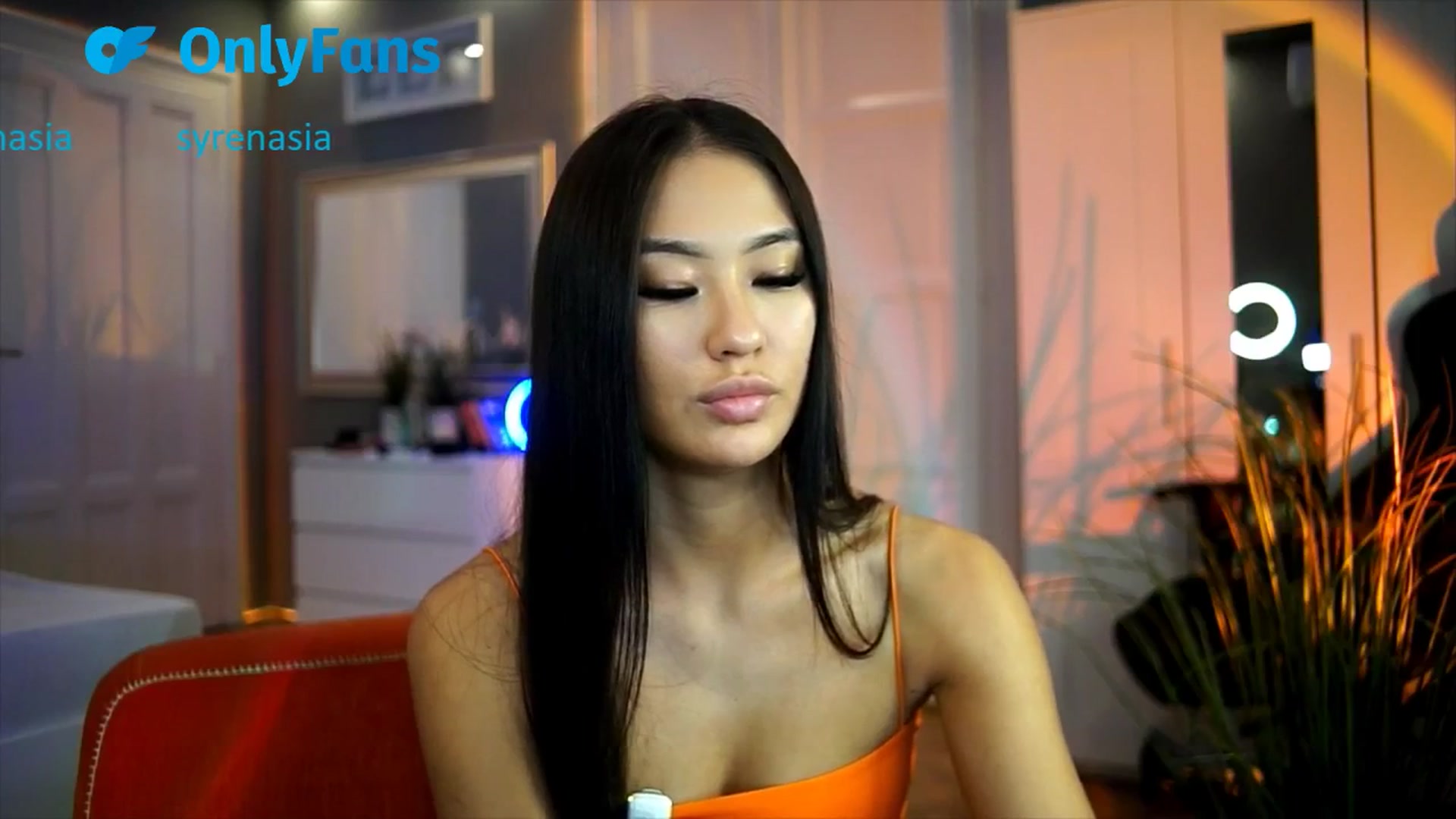Gallery image thumbnail from MaiStream's myfreecams stream on, 11/08/2025, 18:56 image 10 of 20