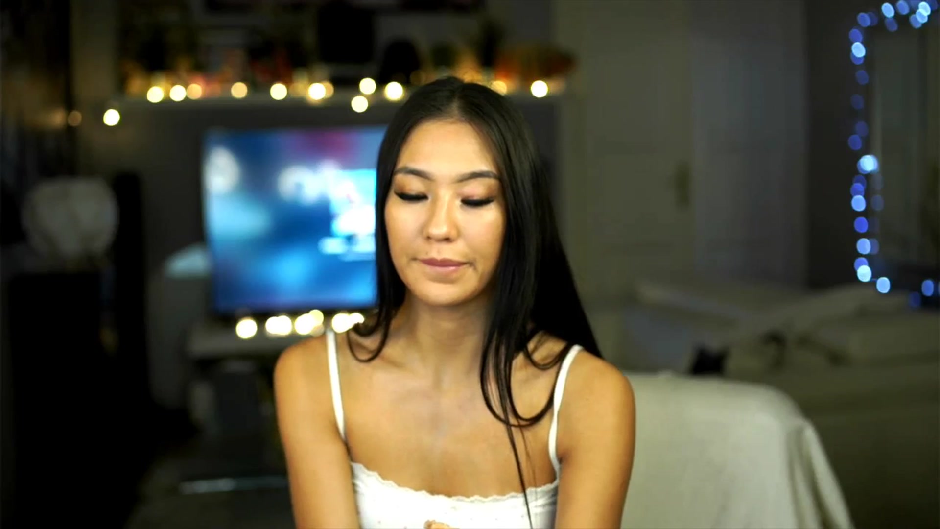 Gallery image thumbnail from MaiStream's myfreecams stream on, 11/09/2025, 19:20 image 13 of 20