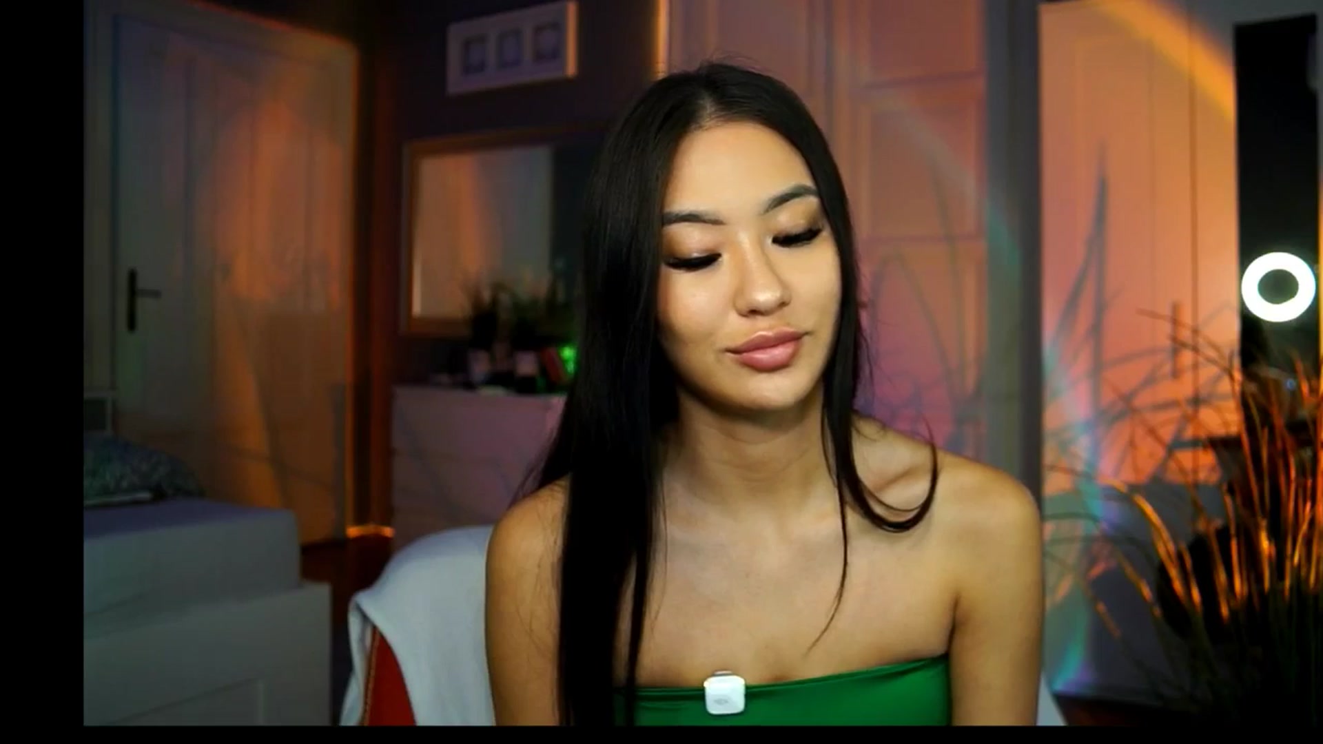 Gallery image thumbnail from MaiStream's myfreecams stream on, 11/12/2025, 19:36 image 8 of 20