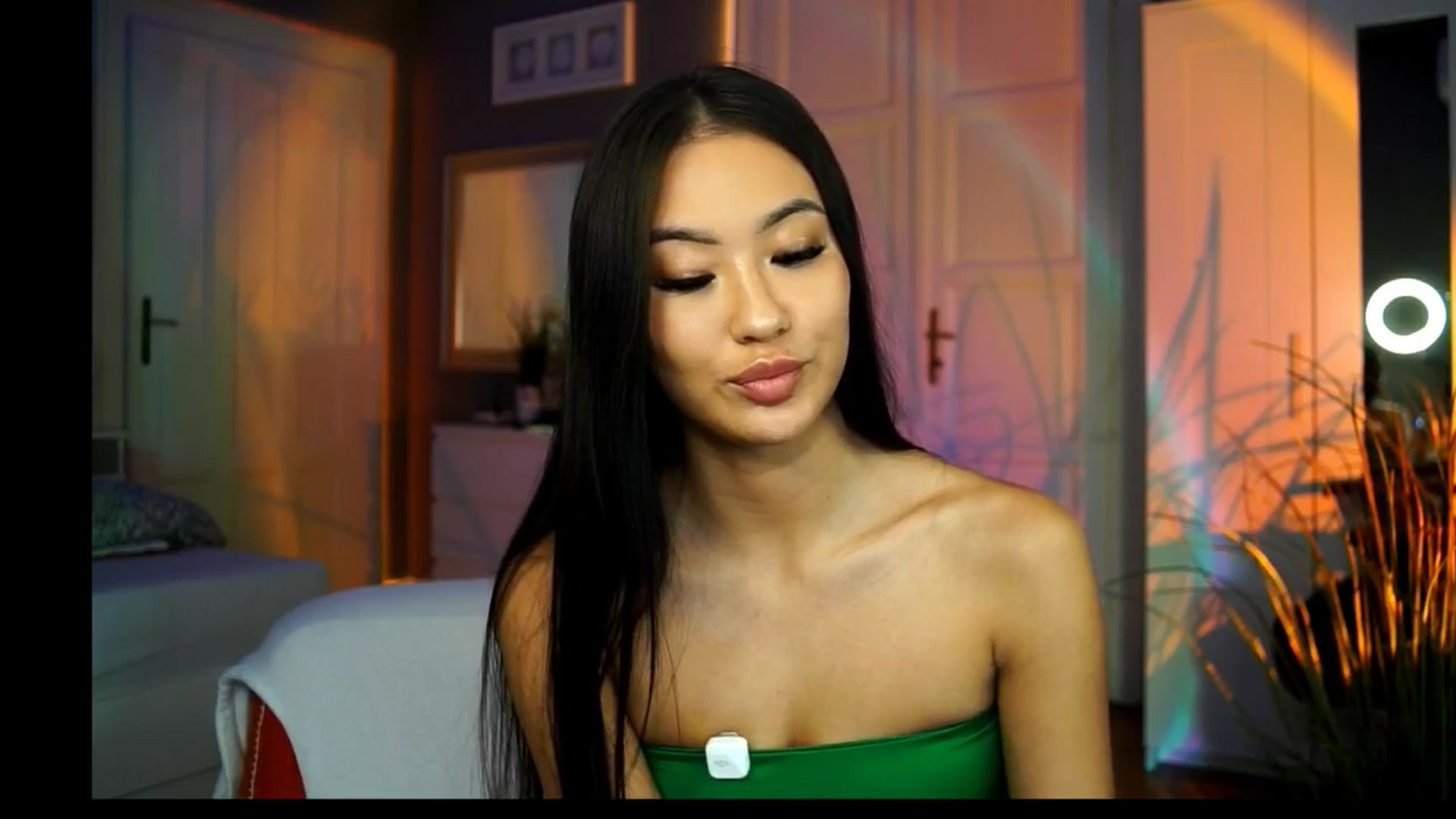 Gallery image thumbnail from MaiStream's myfreecams stream on, 11/12/2025, 19:36 image 13 of 20