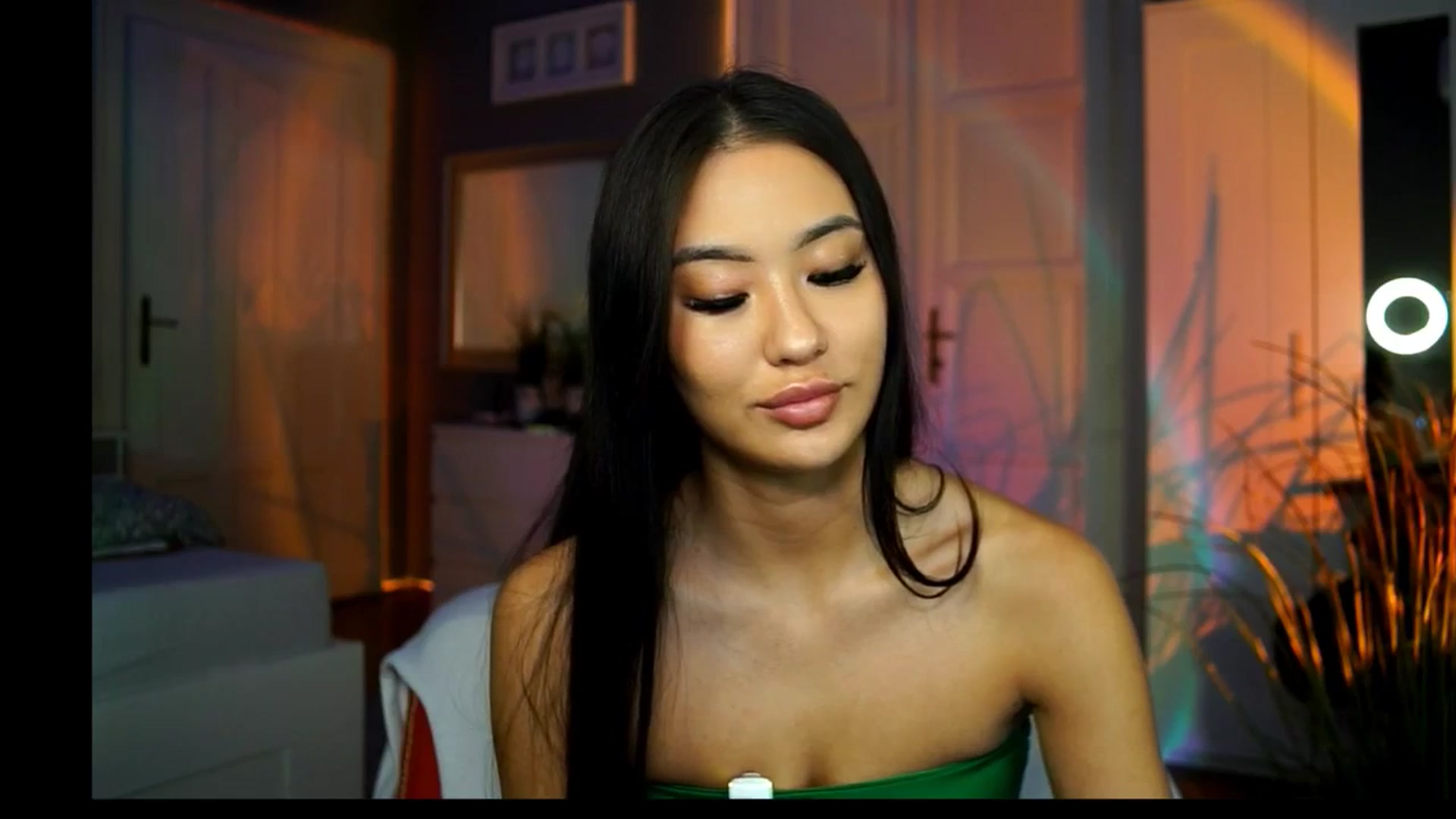 Gallery image thumbnail from MaiStream's myfreecams stream on, 11/12/2025, 19:36 image 6 of 20