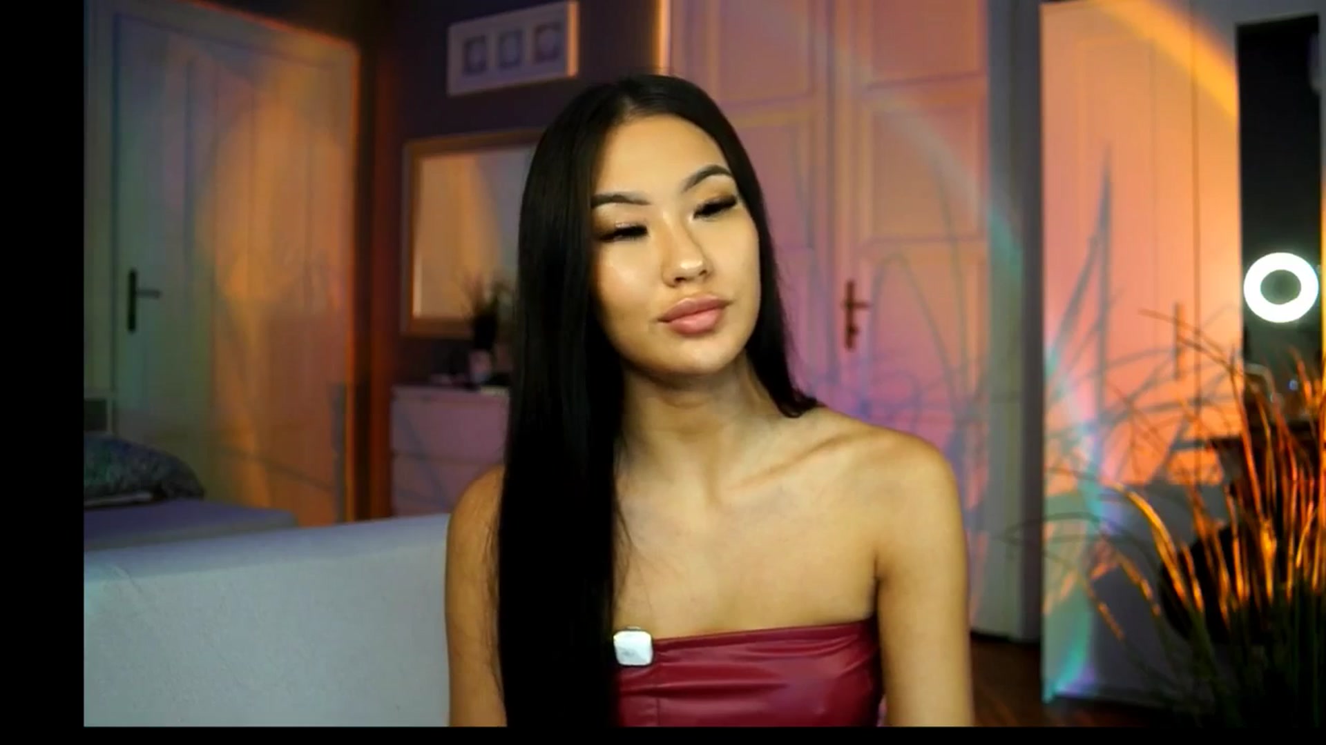 Gallery image thumbnail from MaiStream's myfreecams stream on, 11/12/2025, 19:36 image 17 of 20