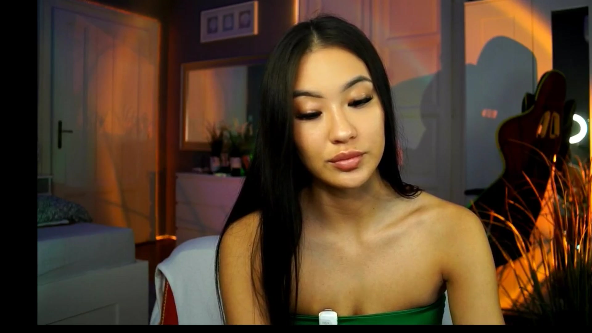 Gallery image thumbnail from MaiStream's myfreecams stream on, 11/12/2025, 19:36 image 2 of 20