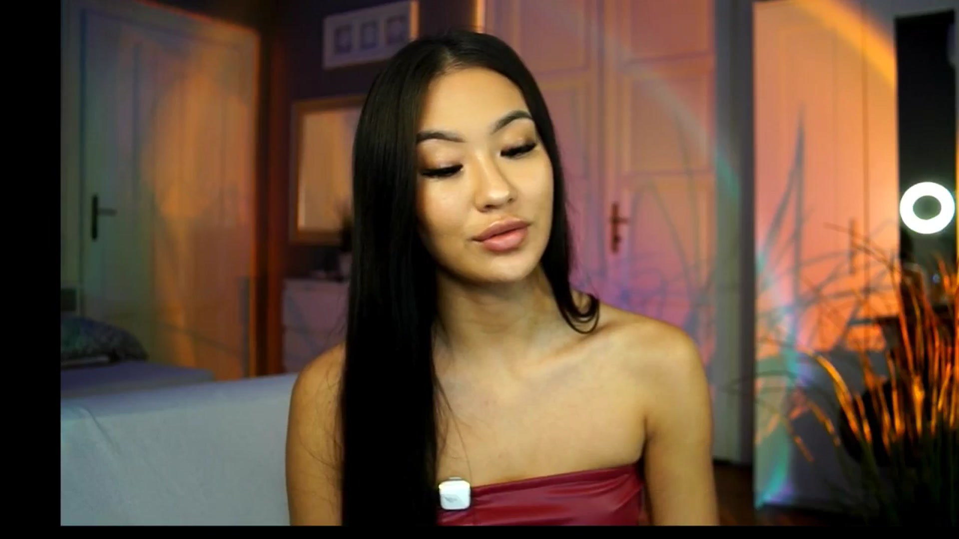 Gallery image thumbnail from MaiStream's myfreecams stream on, 11/12/2025, 19:36 image 16 of 20