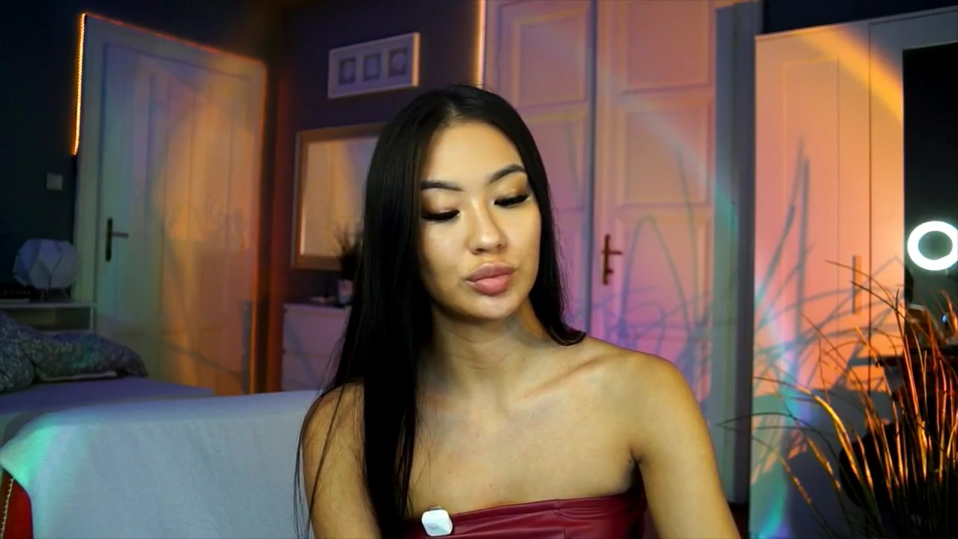 Gallery image thumbnail from MaiStream's myfreecams stream on, 11/12/2025, 21:43 image 19 of 20