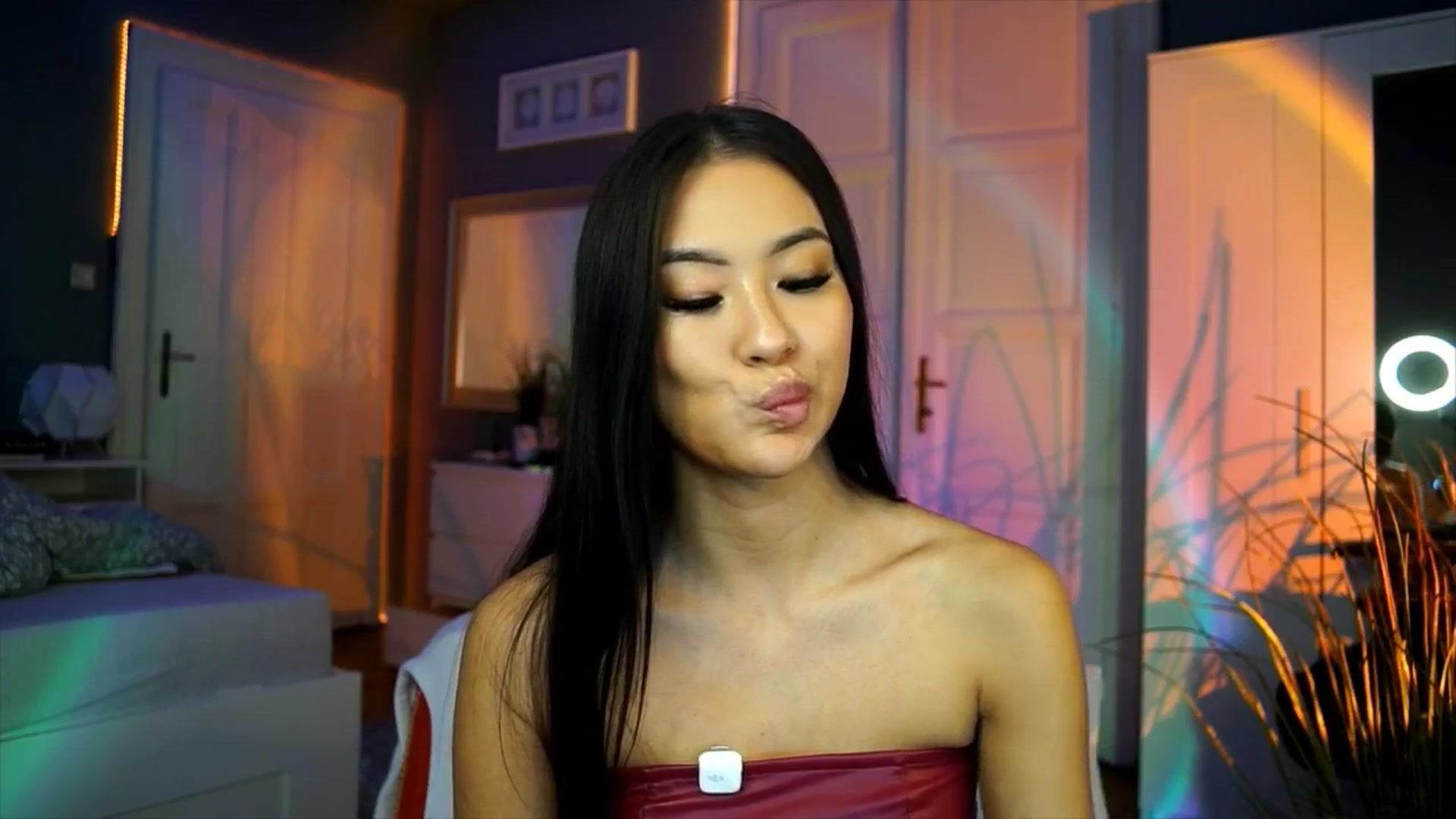 Gallery image thumbnail from MaiStream's myfreecams stream on, 11/12/2025, 21:43 image 10 of 20