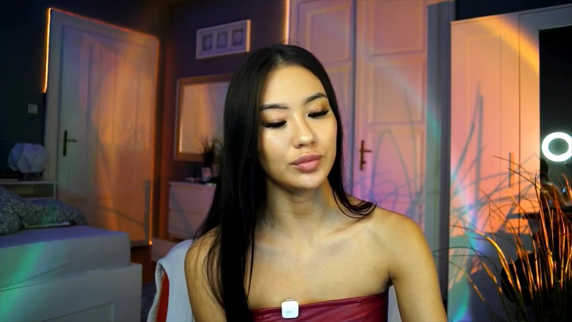 Gallery image thumbnail from MaiStream's myfreecams stream on, 11/12/2025, 21:43 image 14 of 20