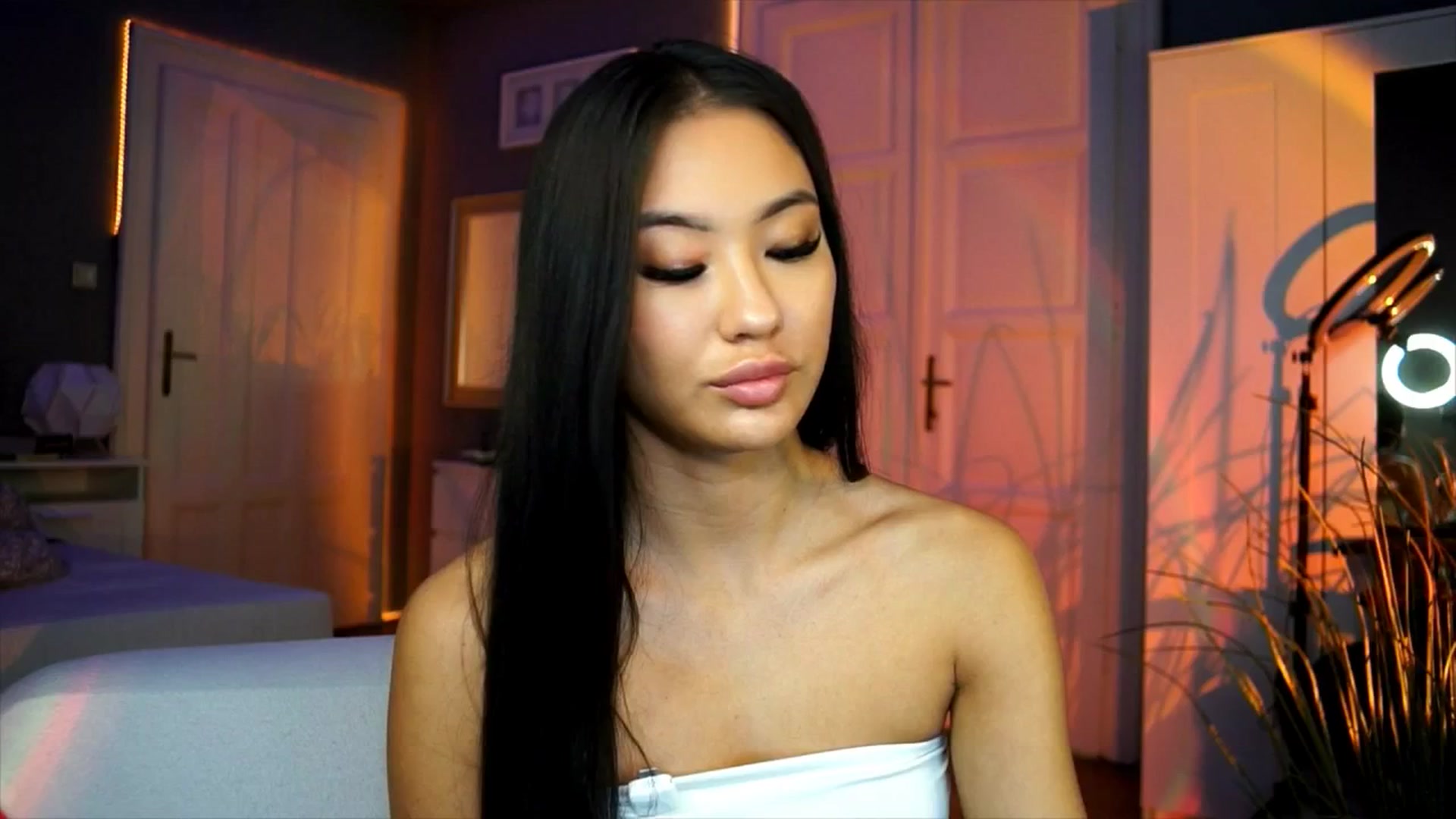 Gallery image thumbnail from MaiStream's myfreecams stream on, 11/13/2025, 19:30 image 13 of 20