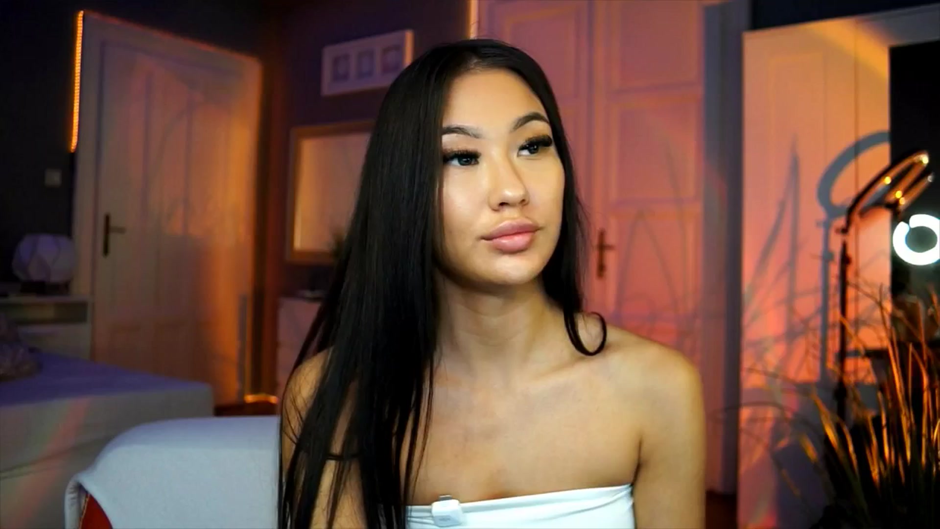 Gallery image thumbnail from MaiStream's myfreecams stream on, 11/13/2025, 19:30 image 17 of 20