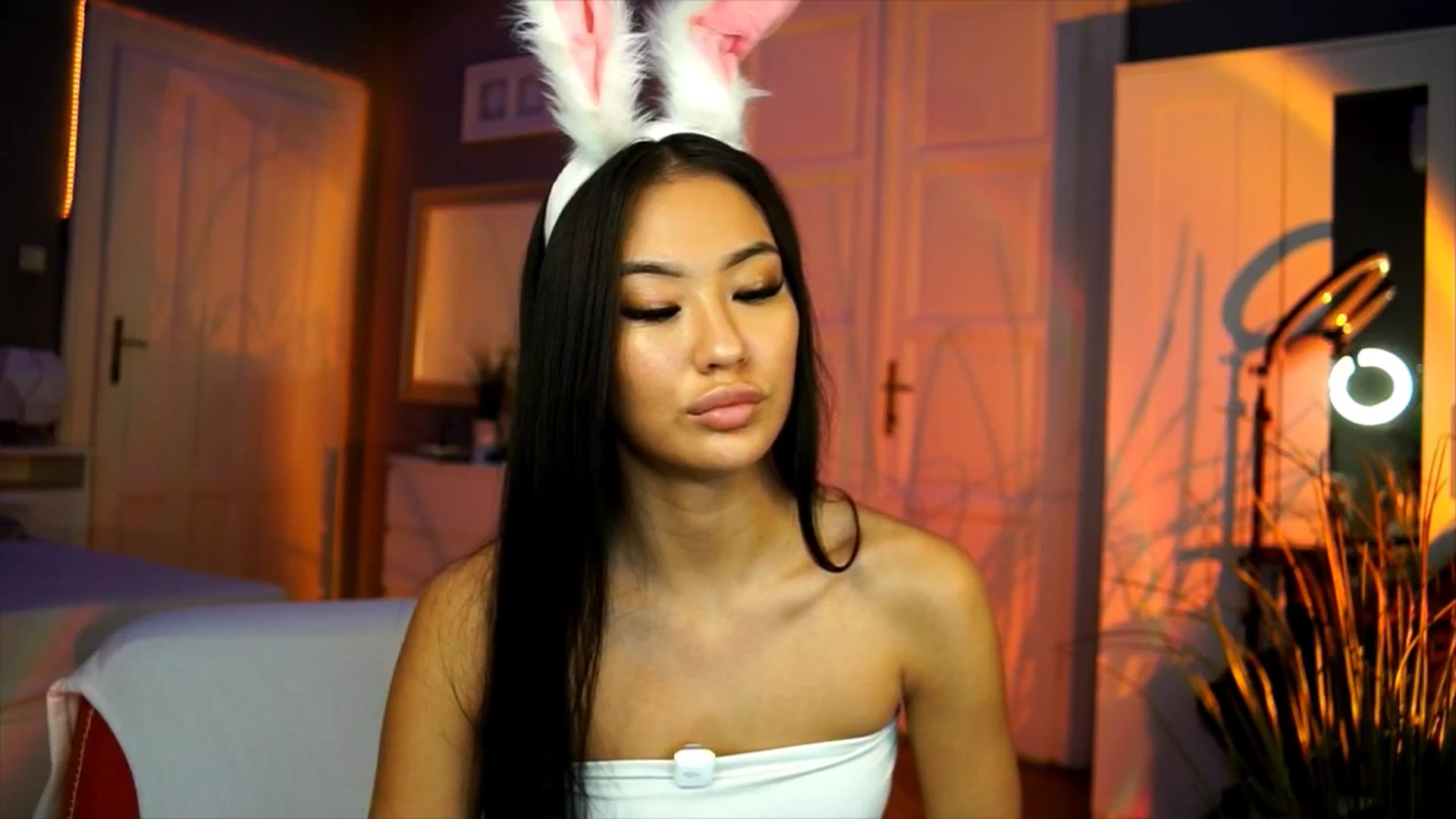 Gallery image thumbnail from MaiStream's myfreecams stream on, 11/13/2025, 21:32 image 16 of 20