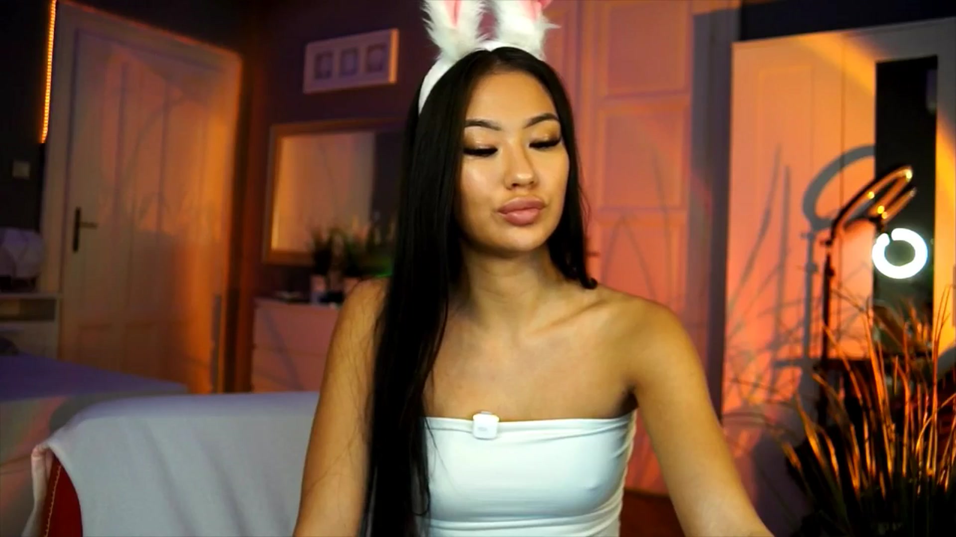 Gallery image thumbnail from MaiStream's myfreecams stream on, 11/13/2025, 21:32 image 4 of 20
