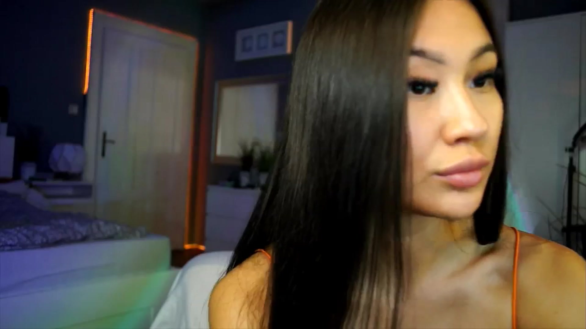 Gallery image thumbnail from MaiStream's myfreecams stream on, 11/16/2025, 17:27 image 13 of 20