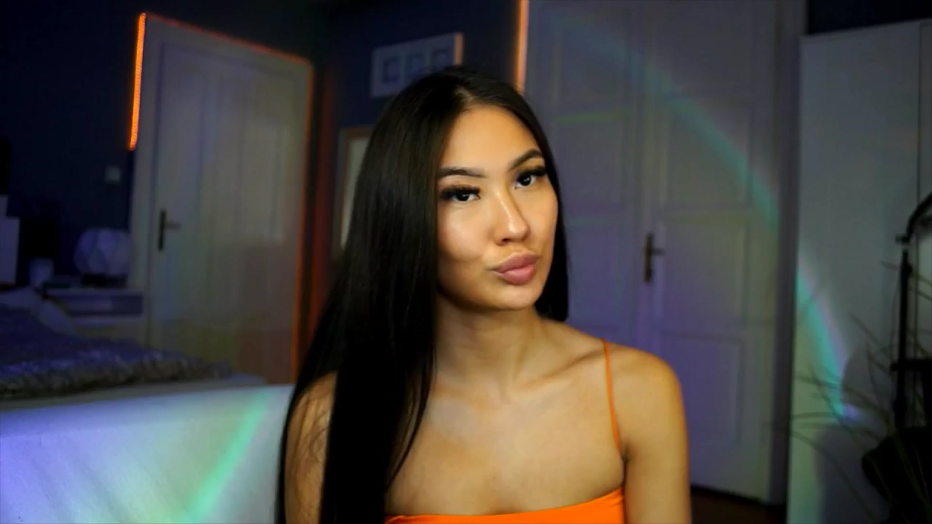 Gallery image thumbnail from MaiStream's myfreecams stream on, 11/16/2025, 18:21 image 7 of 20