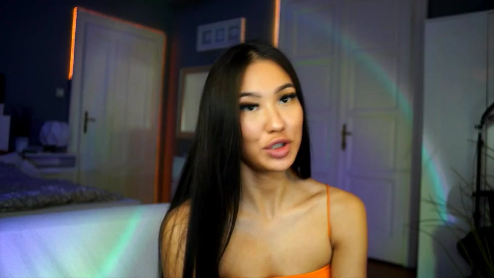Gallery image thumbnail from MaiStream's myfreecams stream on, 11/16/2025, 18:21 image 8 of 20