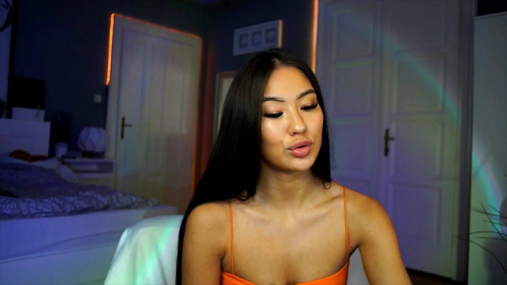 Gallery image thumbnail from MaiStream's myfreecams stream on, 11/16/2025, 19:28 image 20 of 20