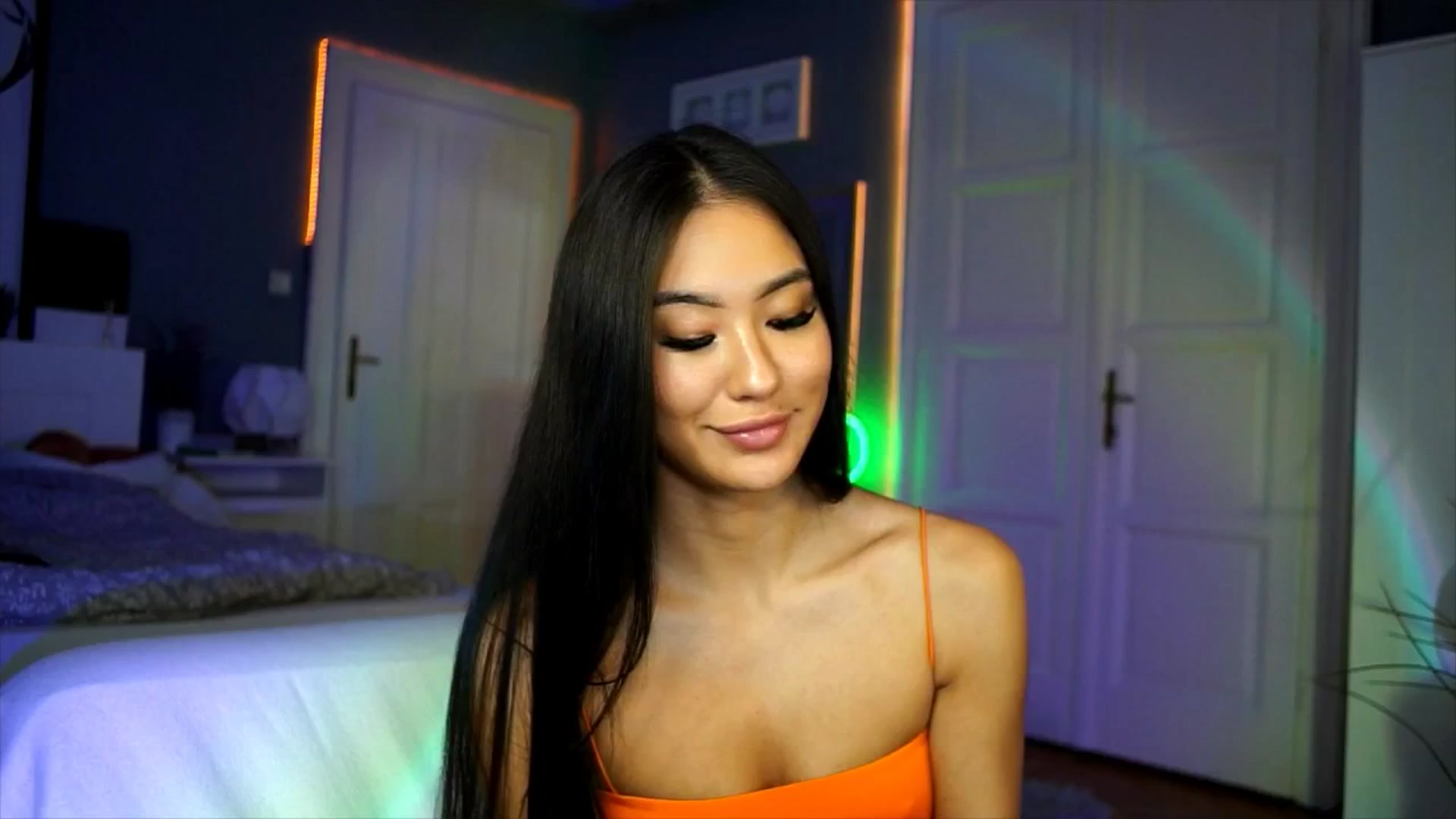 Gallery image thumbnail from MaiStream's myfreecams stream on, 11/16/2025, 19:28 image 13 of 20