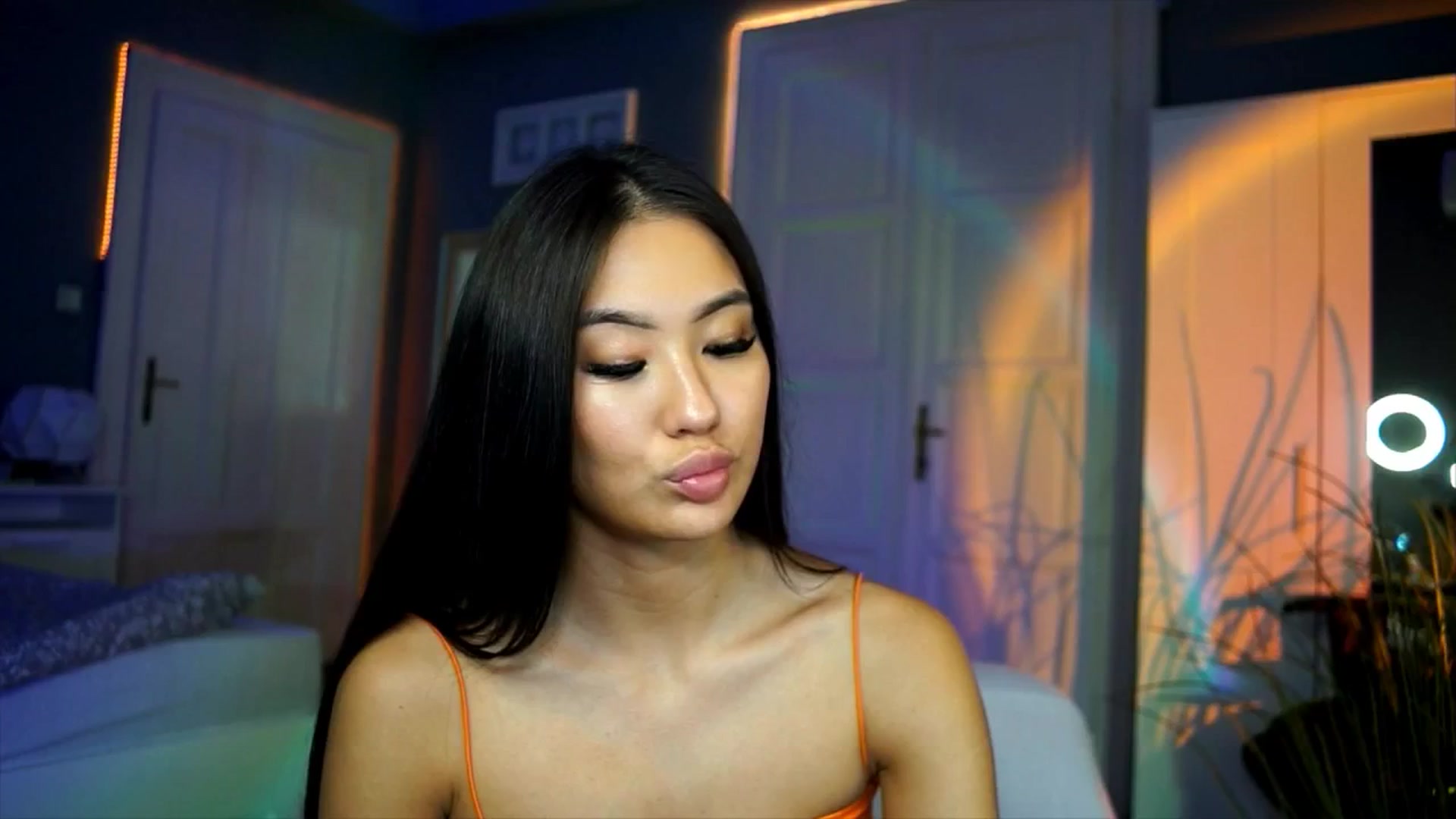 Gallery image thumbnail from MaiStream's myfreecams stream on, 11/16/2025, 22:22 image 9 of 20