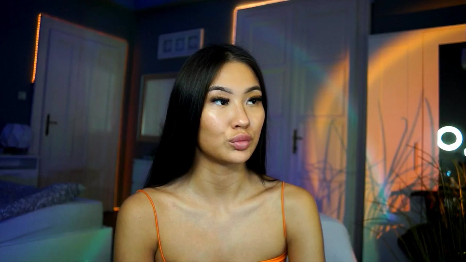 Gallery image thumbnail from MaiStream's myfreecams stream on, 11/16/2025, 22:22 image 17 of 20