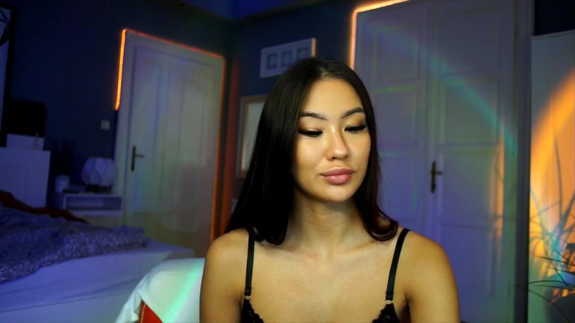 Gallery image thumbnail from MaiStream's myfreecams stream on, 11/17/2025, 20:29 image 5 of 20