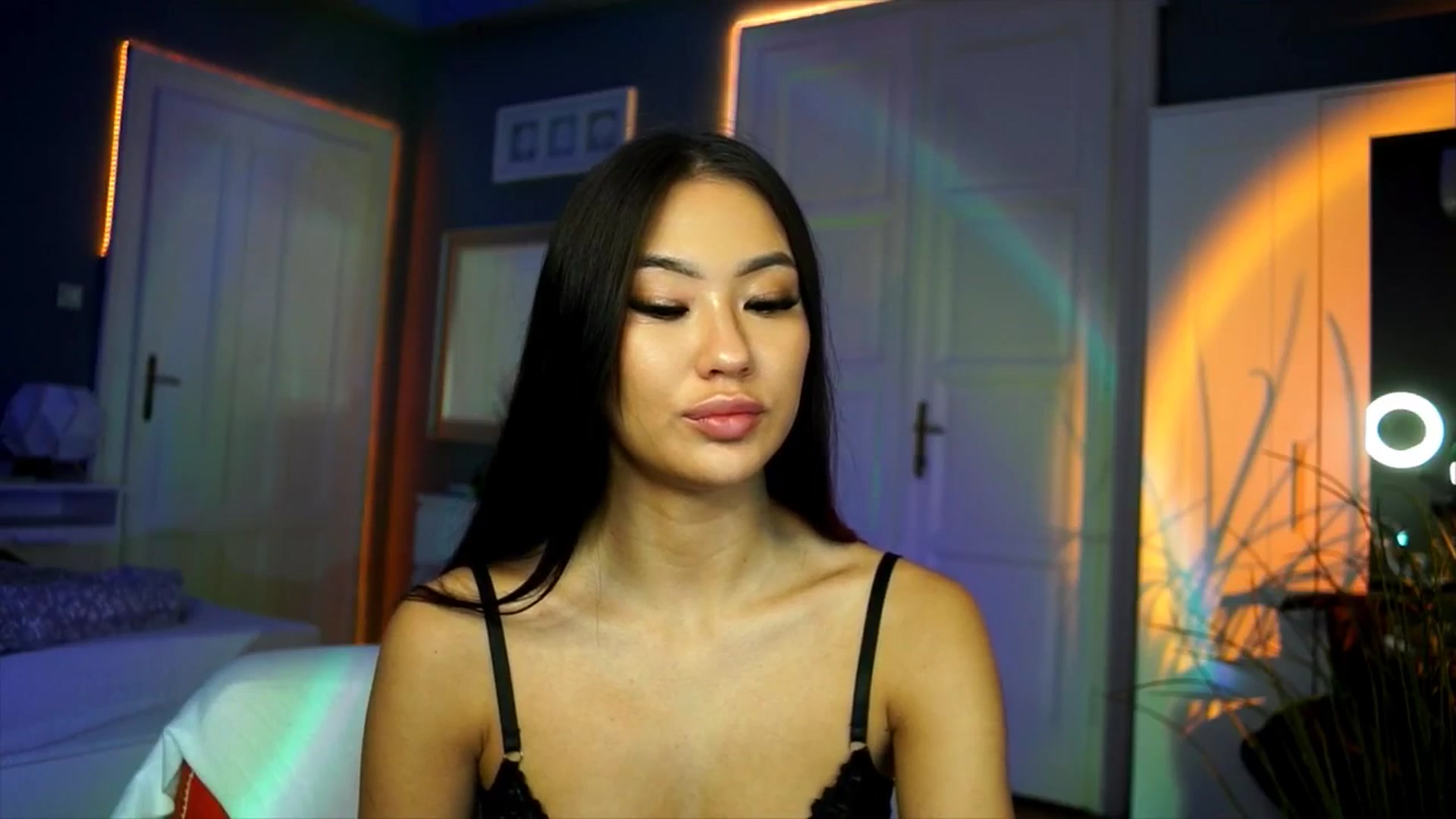 Gallery image thumbnail from MaiStream's myfreecams stream on, 11/17/2025, 20:29 image 3 of 20