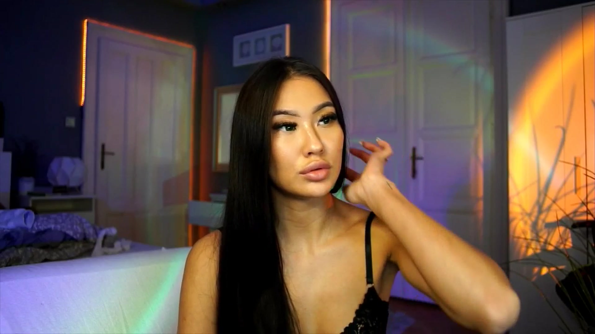 Gallery image thumbnail from MaiStream's myfreecams stream on, 11/17/2025, 21:36 image 6 of 20