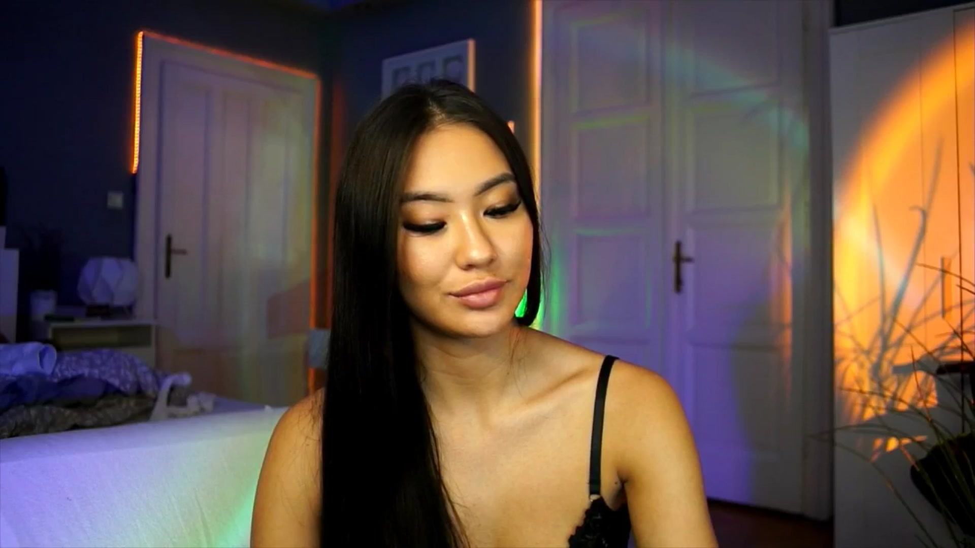 Gallery image thumbnail from MaiStream's myfreecams stream on, 11/17/2025, 21:36 image 8 of 20