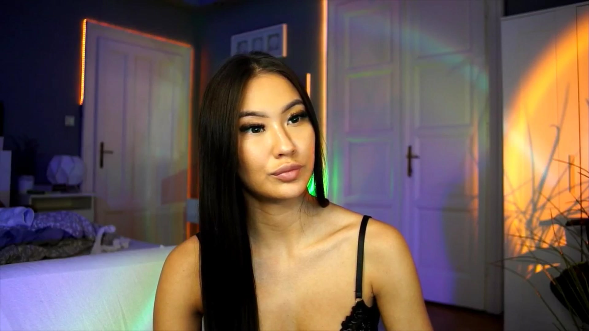 Gallery image thumbnail from MaiStream's myfreecams stream on, 11/17/2025, 21:36 image 10 of 20