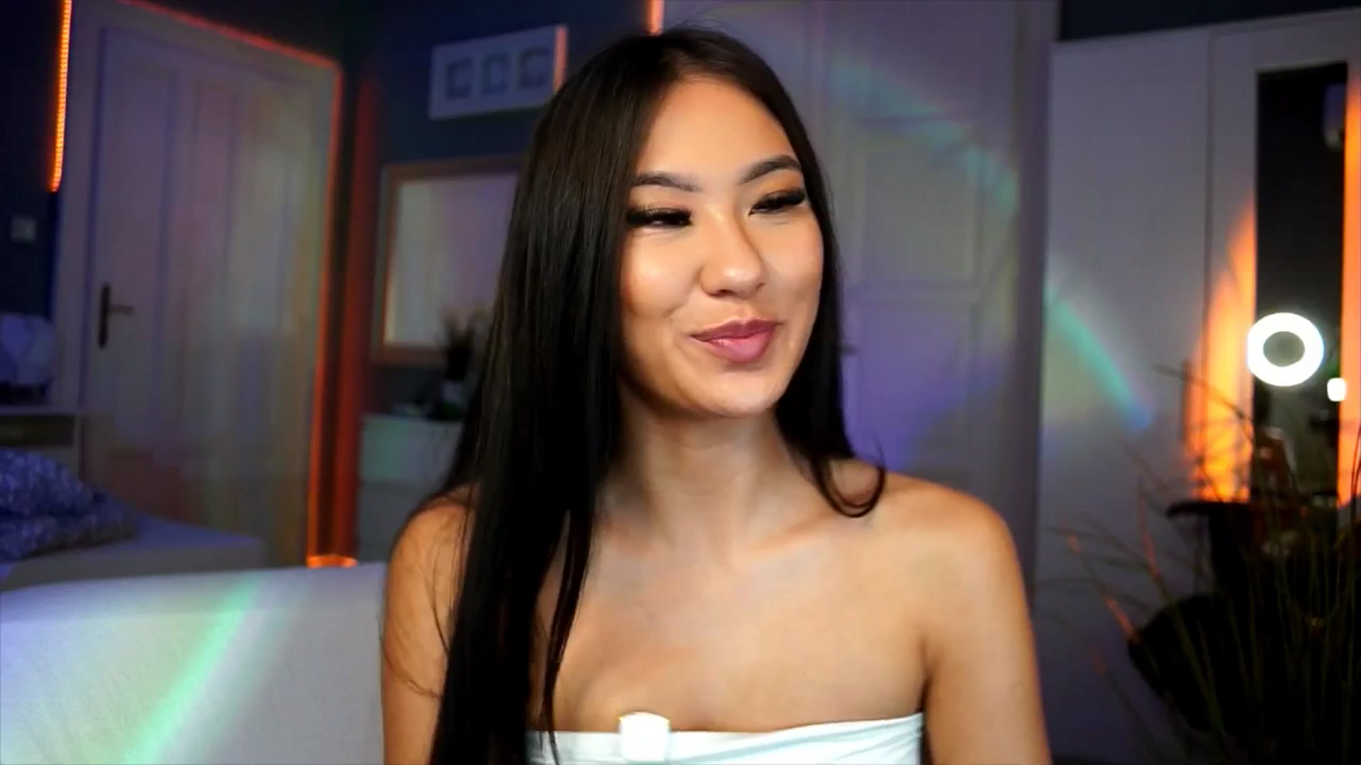 Gallery image thumbnail from MaiStream's myfreecams stream on, 11/18/2025, 20:02 image 11 of 20