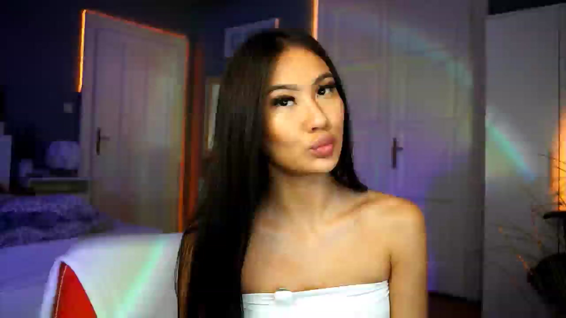 Gallery image thumbnail from MaiStream's myfreecams stream on, 11/18/2025, 20:02 image 1 of 20