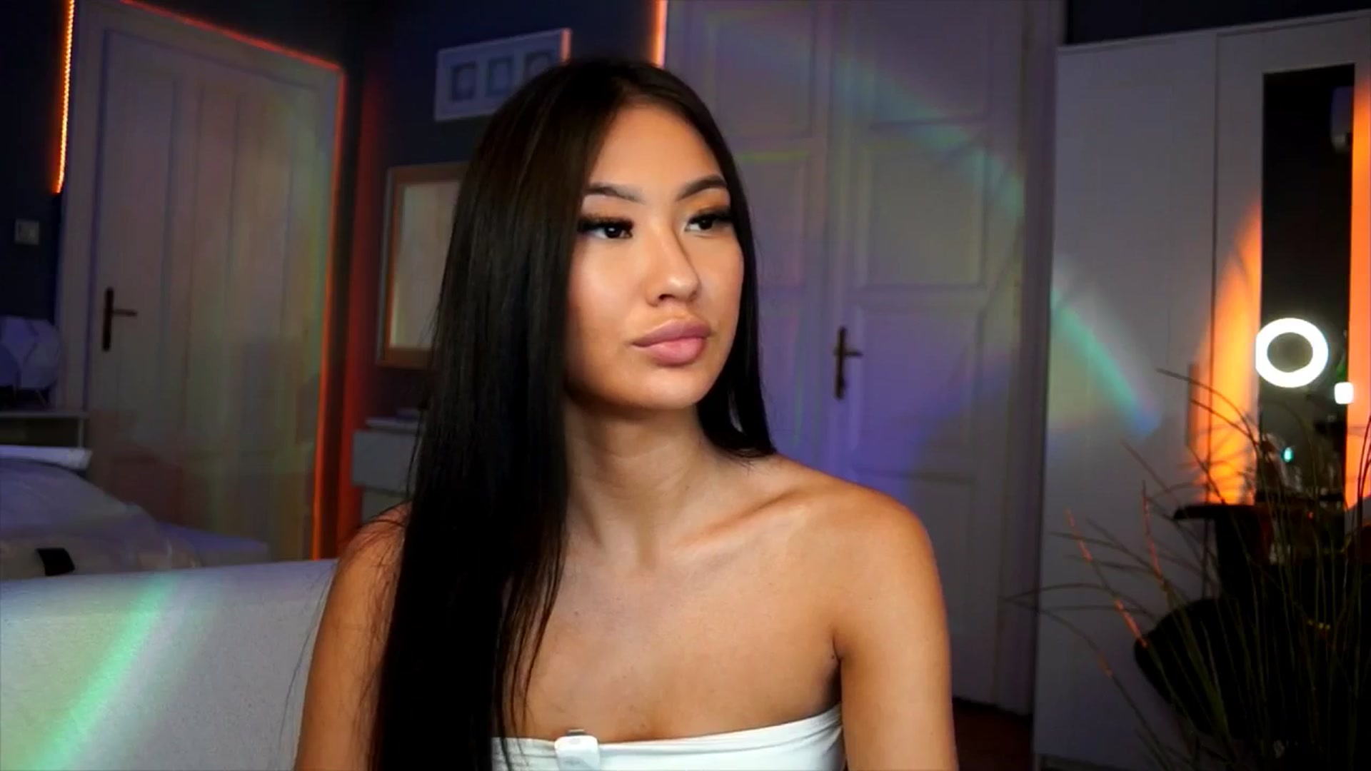 Gallery image thumbnail from MaiStream's myfreecams stream on, 11/18/2025, 22:27 image 19 of 20
