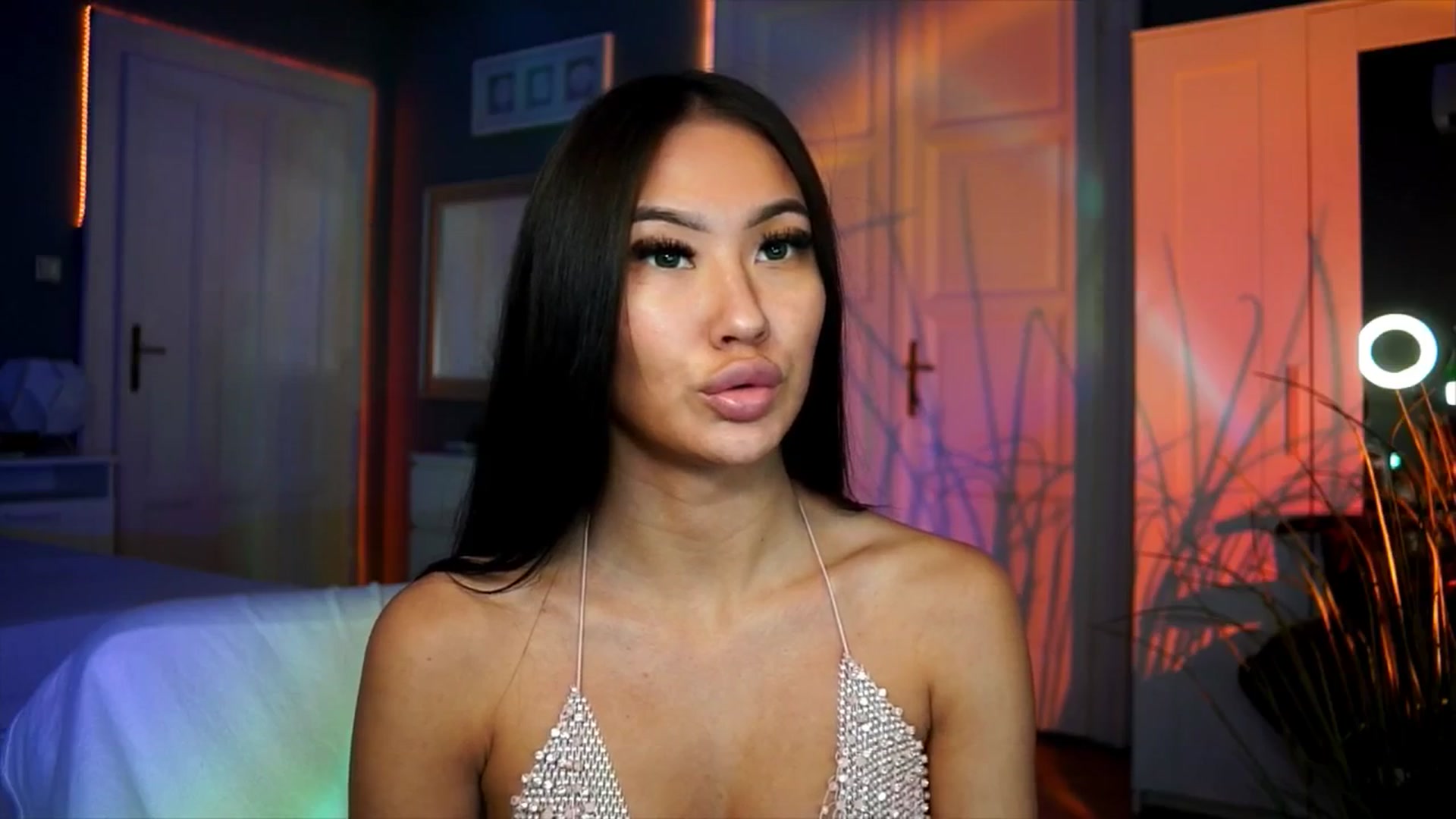 Gallery image thumbnail from MaiStream's myfreecams stream on, 11/19/2025, 22:03 image 9 of 20