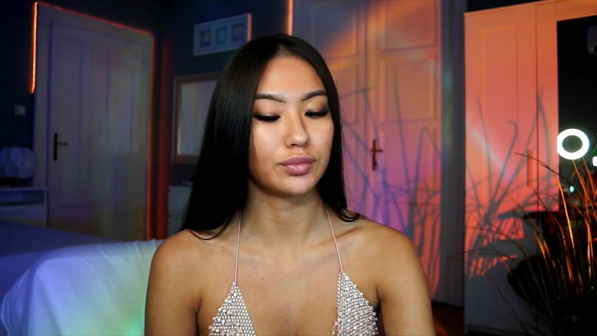 Gallery image thumbnail from MaiStream's myfreecams stream on, 11/19/2025, 22:03 image 11 of 20