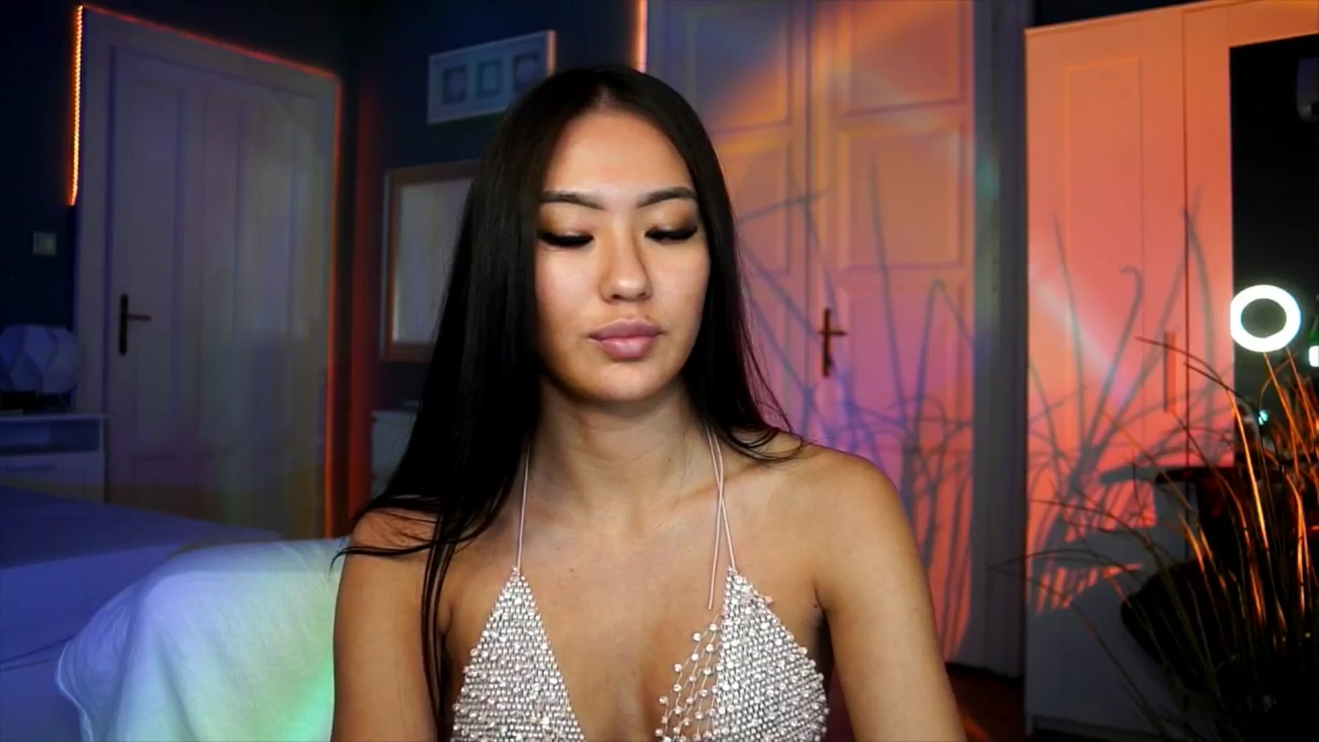 Gallery image thumbnail from MaiStream's myfreecams stream on, 11/19/2025, 22:03 image 3 of 20