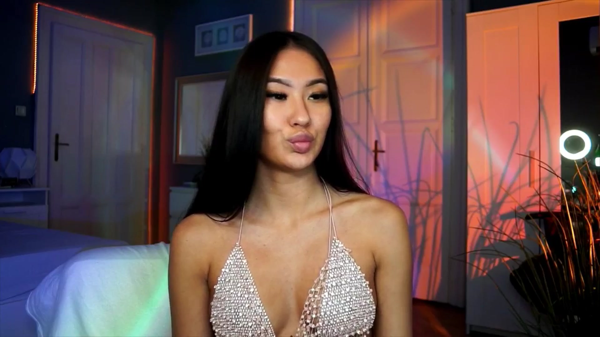 Gallery image thumbnail from MaiStream's myfreecams stream on, 11/19/2025, 22:03 image 4 of 20