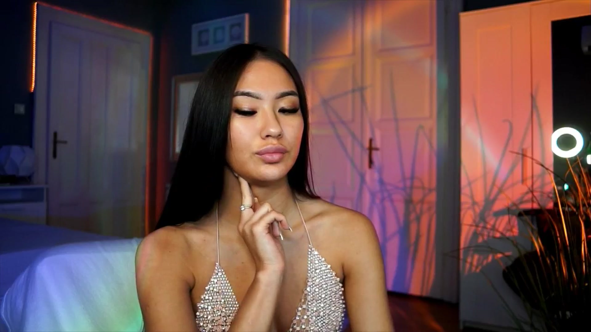 Gallery image thumbnail from MaiStream's myfreecams stream on, 11/19/2025, 22:03 image 19 of 20