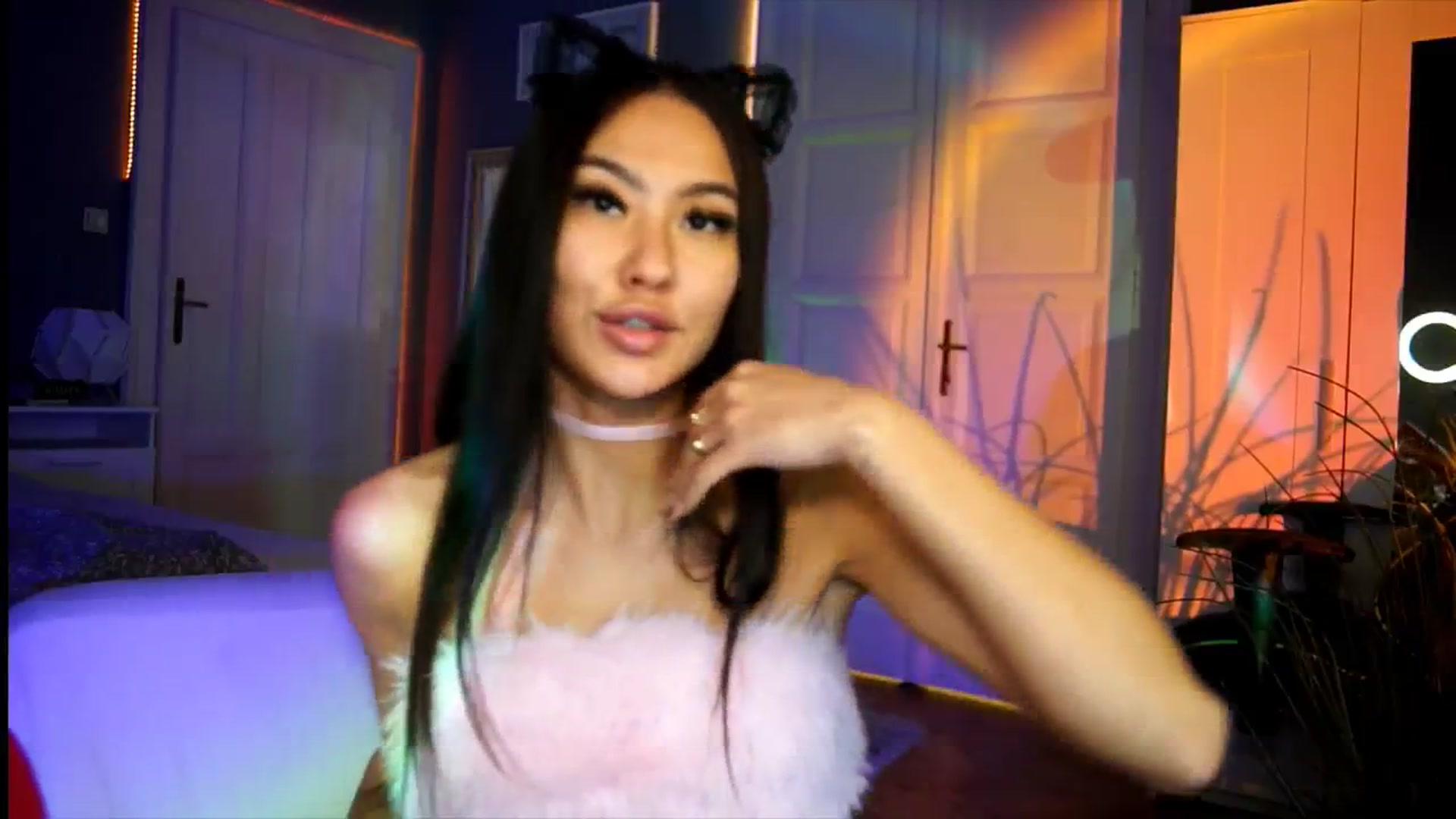 Gallery image thumbnail from MaiStream's myfreecams stream on, 11/23/2025, 20:17 image 17 of 20