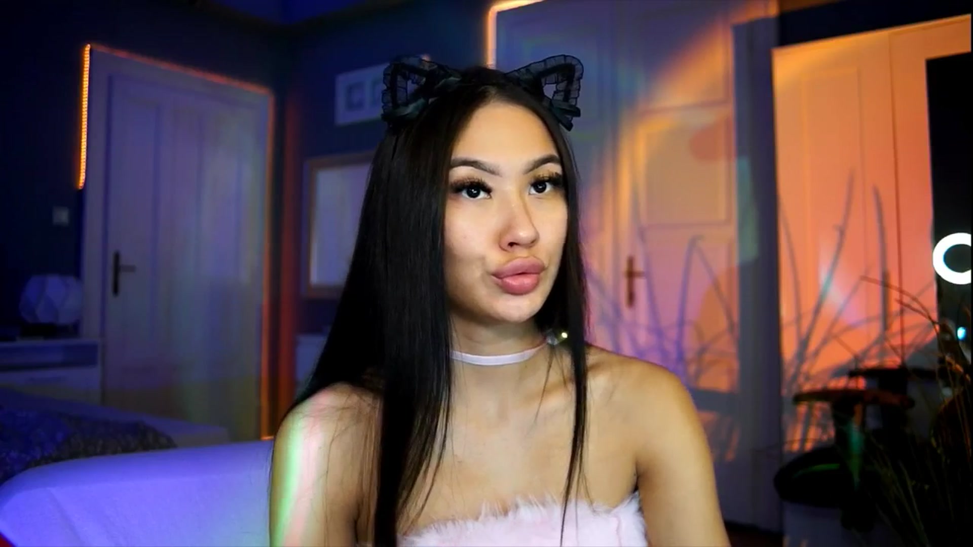 Gallery image thumbnail from MaiStream's myfreecams stream on, 11/23/2025, 20:17 image 2 of 20