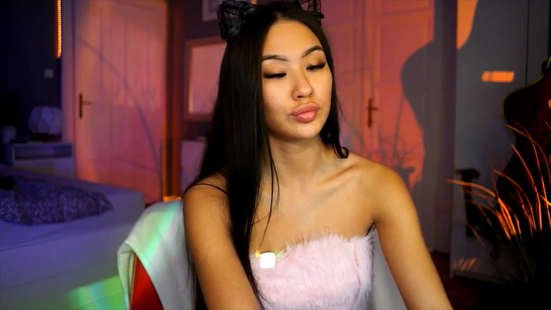Gallery image thumbnail from MaiStream's myfreecams stream on, 11/23/2025, 21:24 image 7 of 20