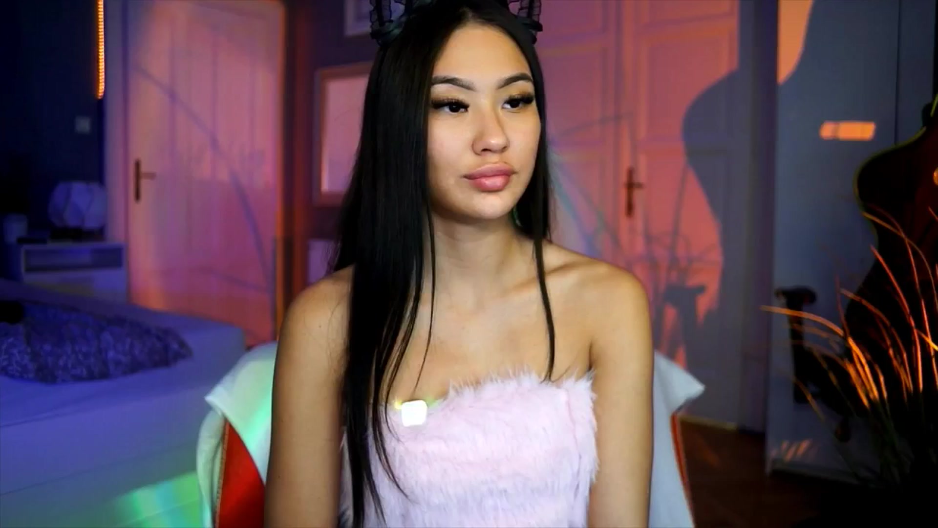 Gallery image thumbnail from MaiStream's myfreecams stream on, 11/23/2025, 21:24 image 1 of 20