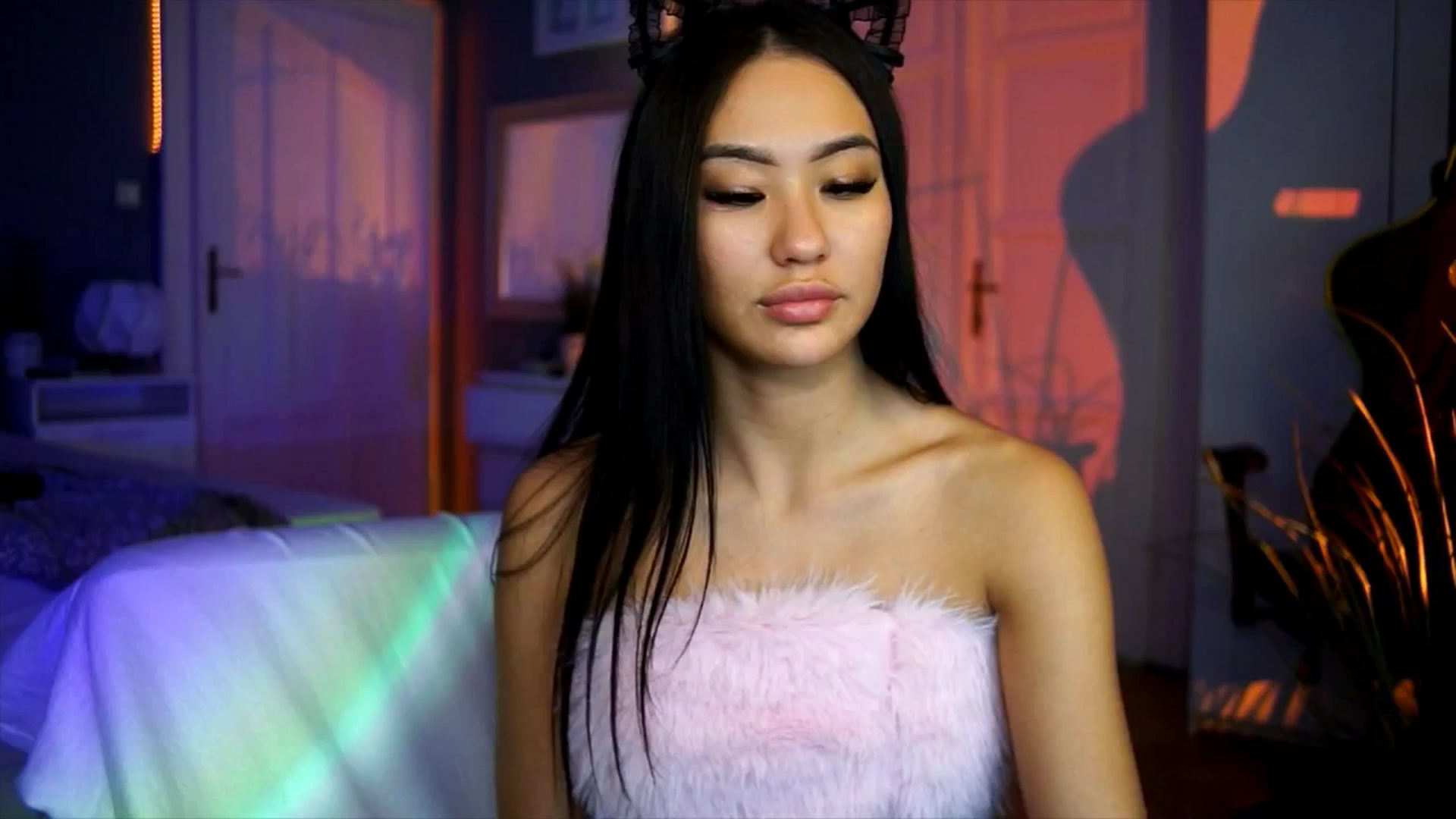Gallery image thumbnail from MaiStream's myfreecams stream on, 11/23/2025, 23:43 image 1 of 20