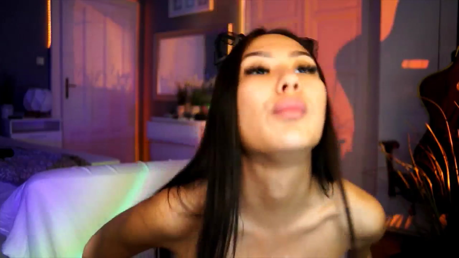 Gallery image thumbnail from MaiStream's myfreecams stream on, 11/23/2025, 23:43 image 9 of 20